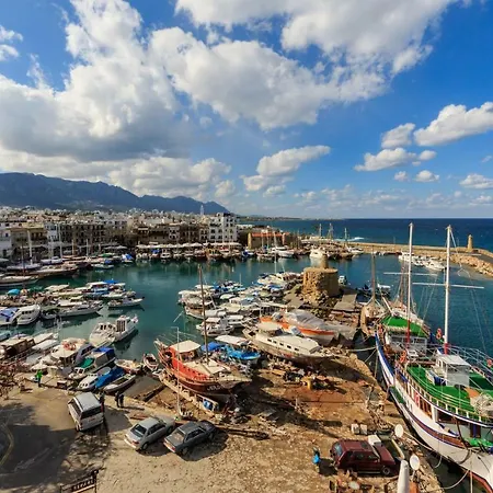 Harbour View Flat In Kyrenia -girne