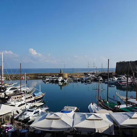 Harbour View Flat In Kyrenia -girne Kerínia